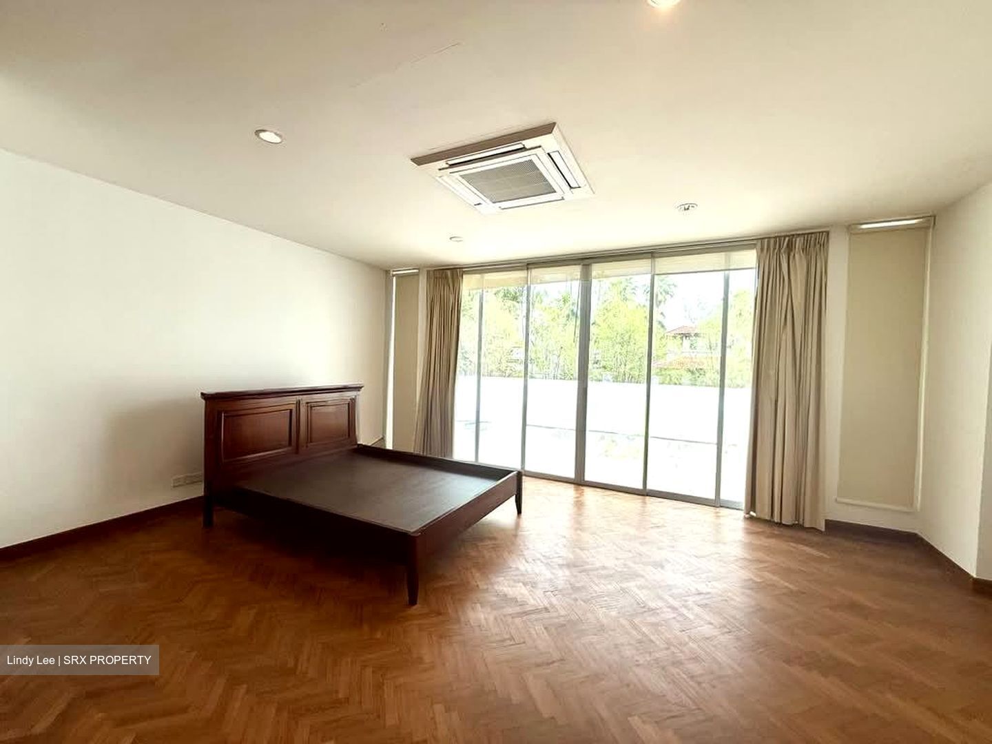 Second Avenue (D10), Detached #563475591